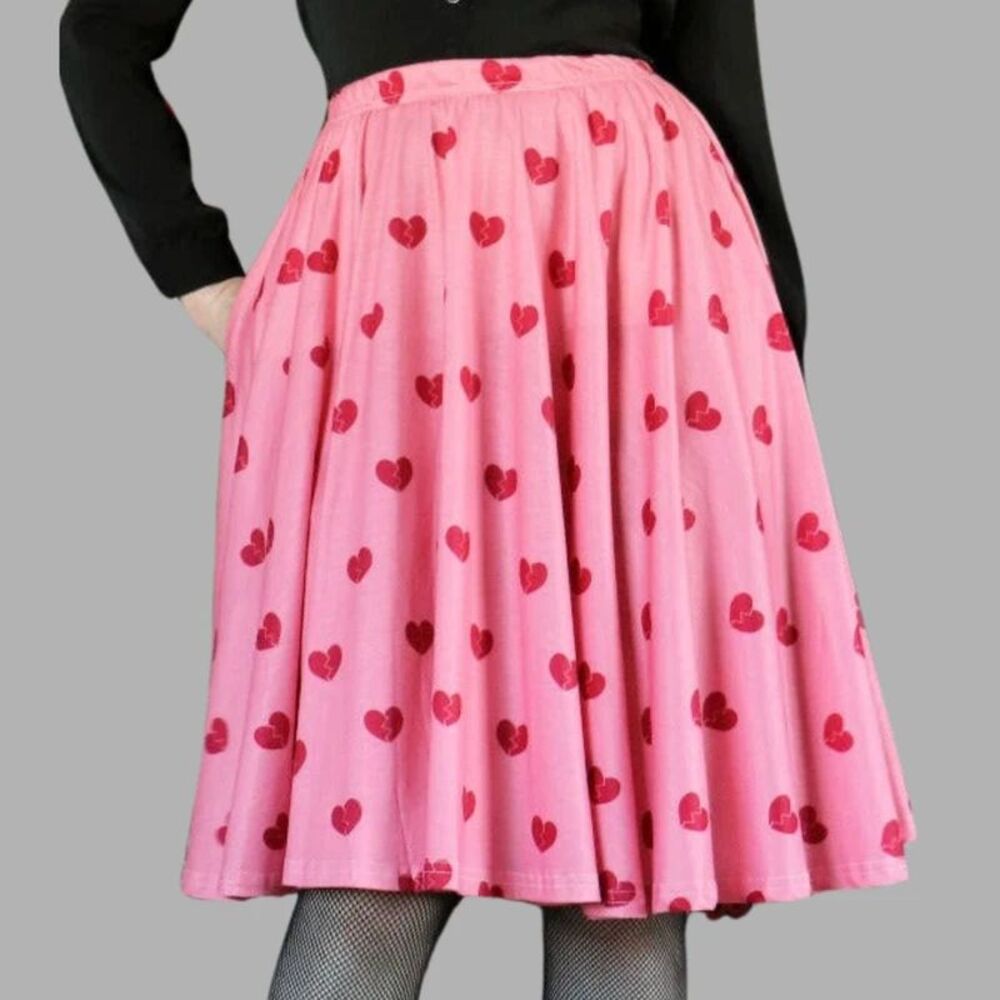 Witchvamp Pink Hearts Skirt Size 6XL (Fits like 3-4X) Alternative Knee-Length